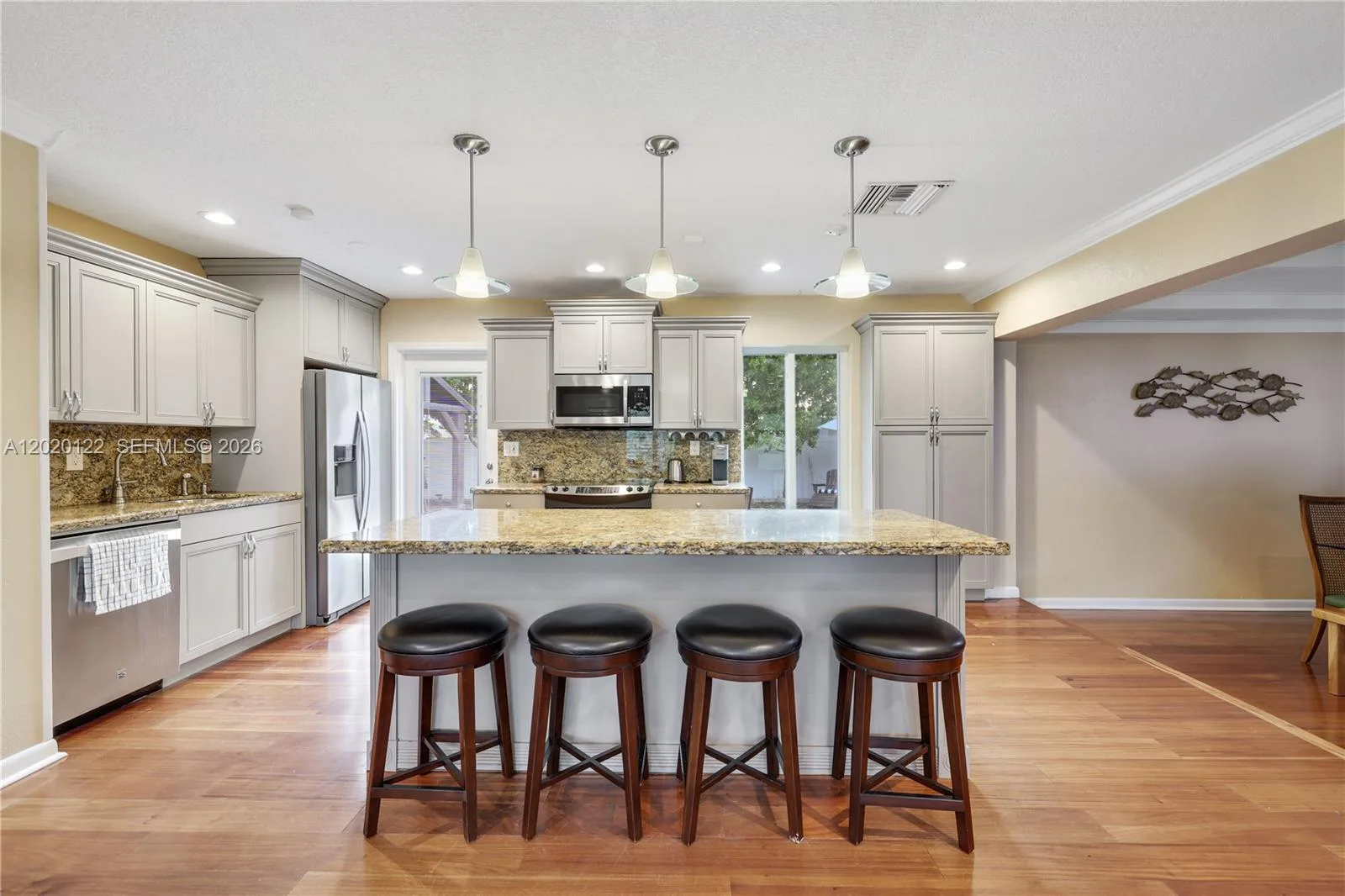 1311 NE 26th Ter, Pompano Beach, FL 33062 photo 2