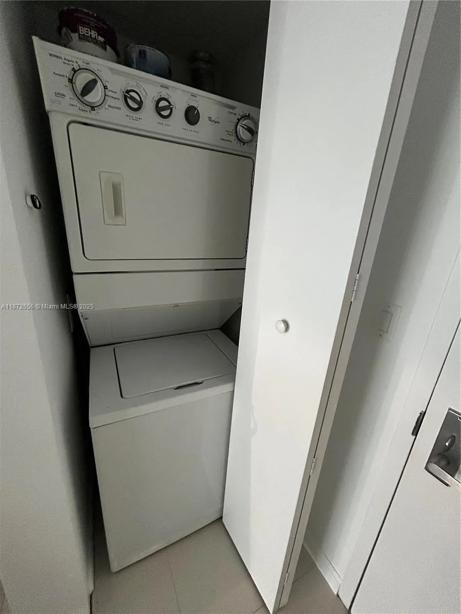 495 Brickell Ave # 3106, Miami, FL 33131 photo 5