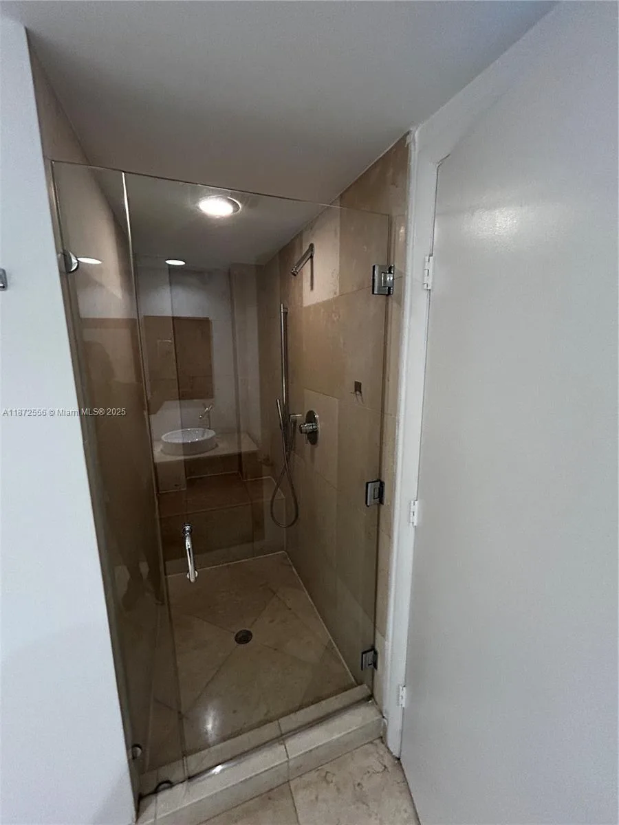 495 Brickell Ave # 3106, Miami, FL 33131 photo 6