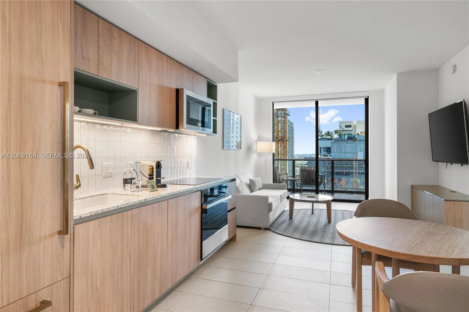 159 NE 6th St # 2804, Miami, FL 33132 photo 2