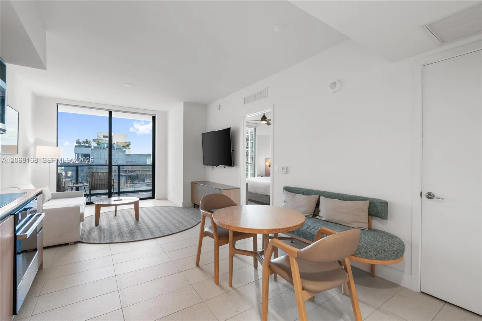 159 NE 6th St # 2804, Miami, FL 33132 photo 5