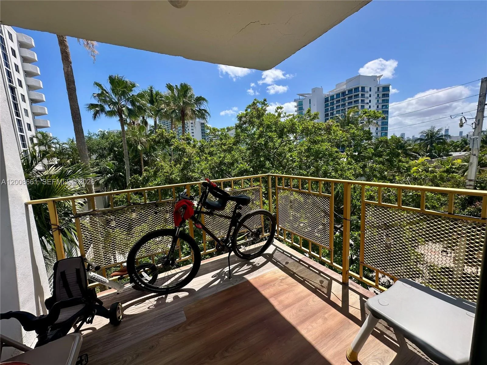 1340 Lincoln Rd # 400, Miami Beach, FL 33139