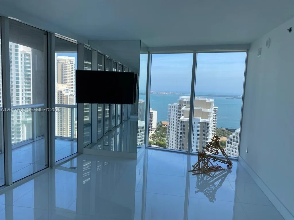 495 Brickell Ave # 2902, Miami, FL 33131 photo 2