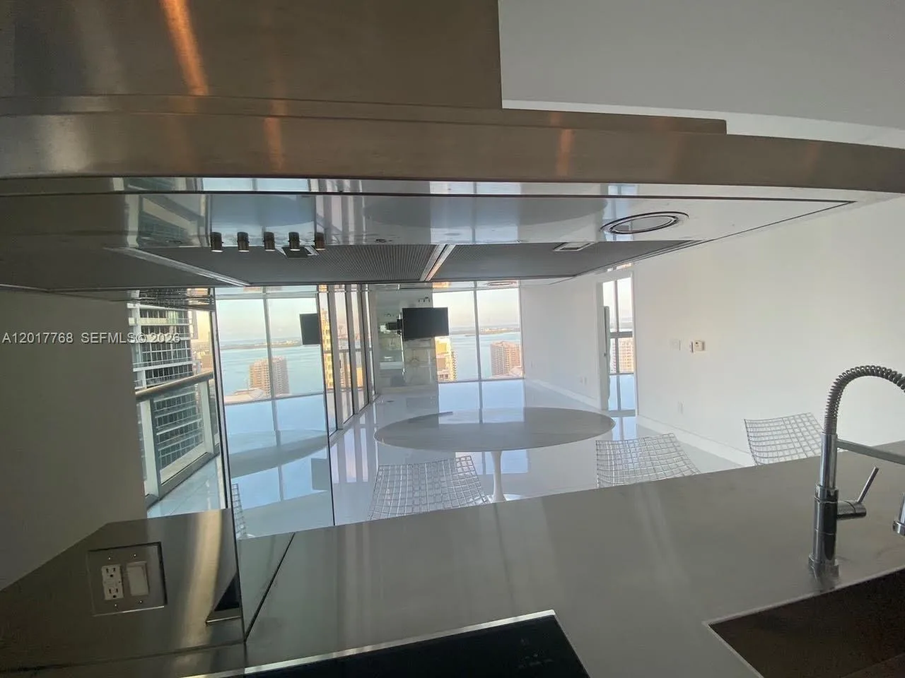 495 Brickell Ave # 2902, Miami, FL 33131 photo 4