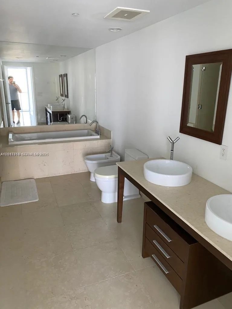 495 Brickell Ave # 2902, Miami, FL 33131 photo 5