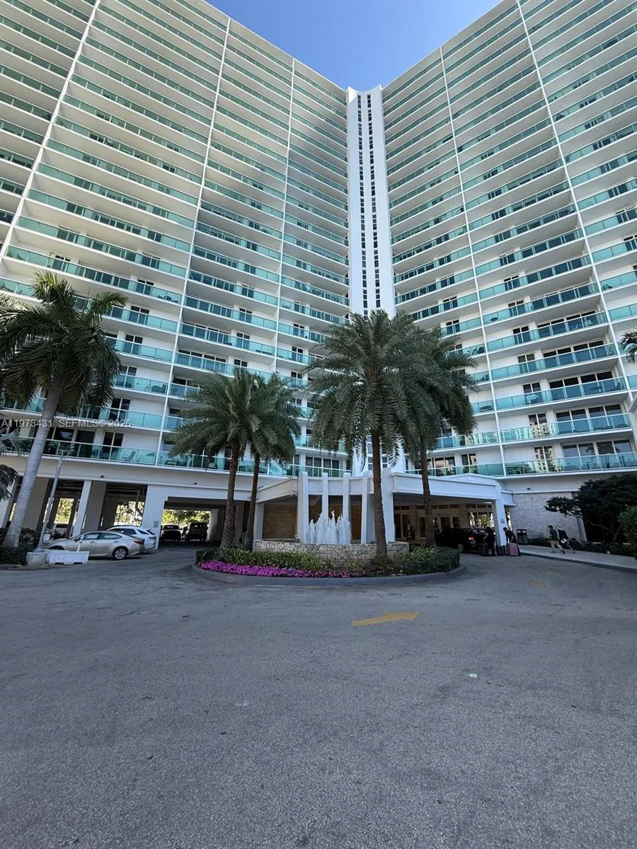 100 Bayview Dr # 610, Sunny Isles Beach, FL 33160