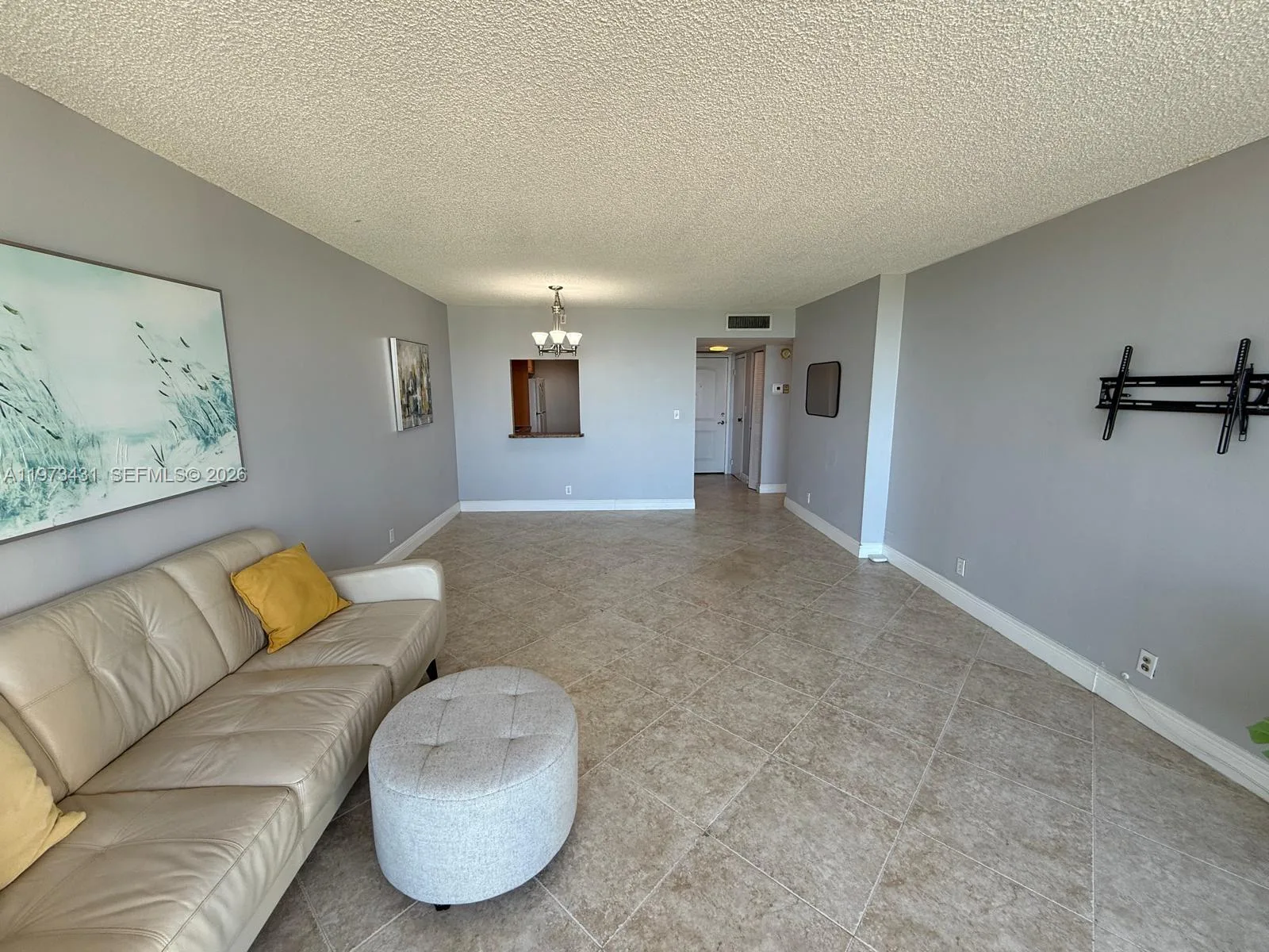 100 Bayview Dr # 610, Sunny Isles Beach, FL 33160 photo 3