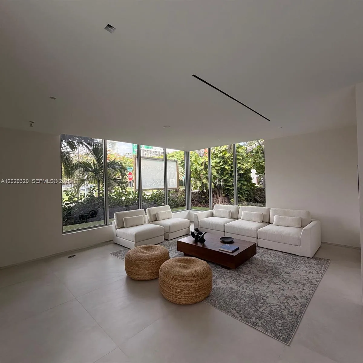 2100 S Miami Ave, Miami, FL 33129 photo 10