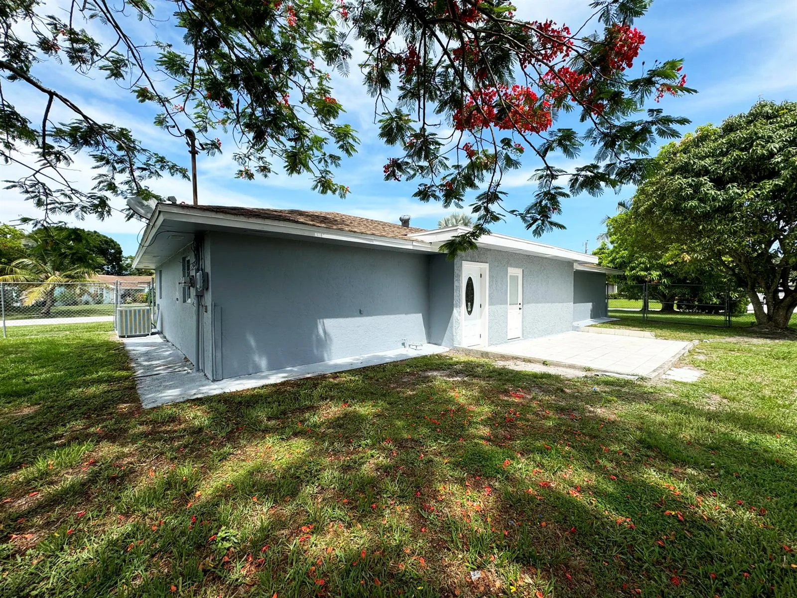 702 NE Lanfair Street, Port St. Lucie, FL 34983