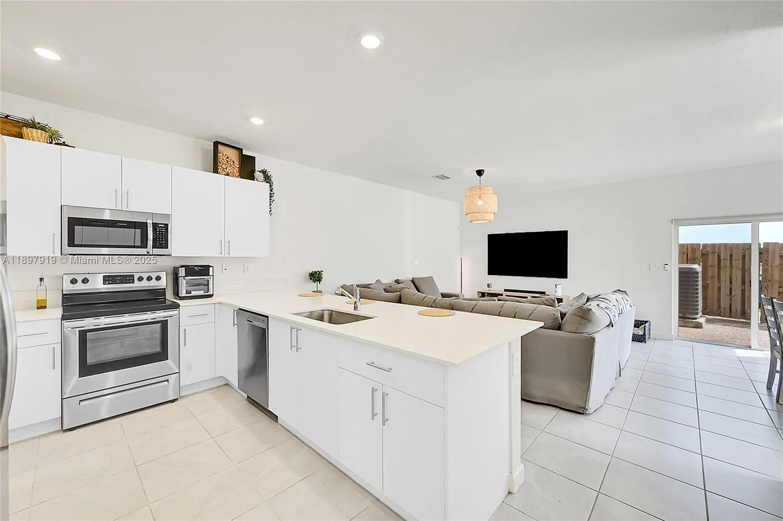 14832 SW 265th St, Homestead, FL 33032 photo 9