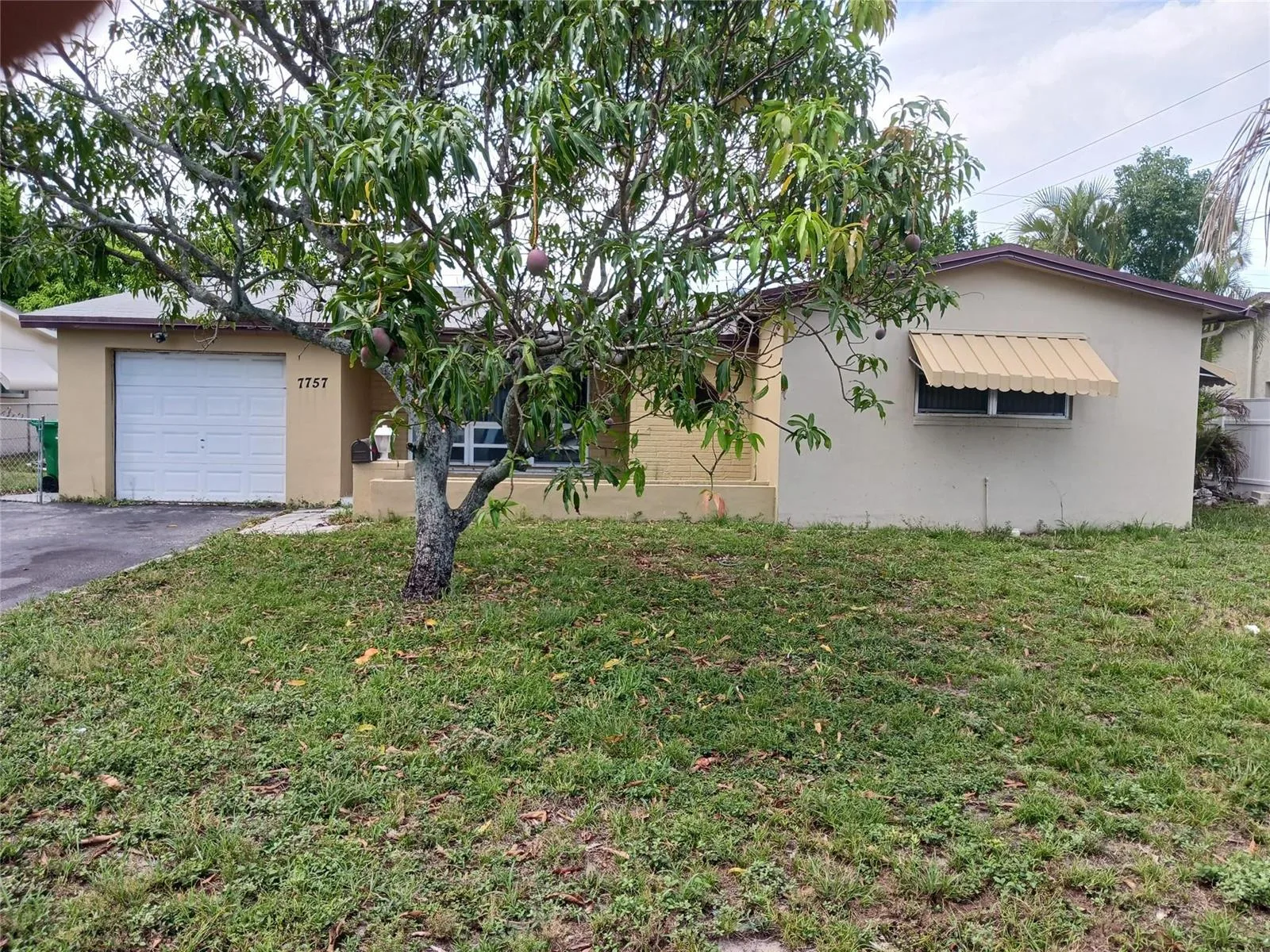 7757 SE EMBASSY Boulevard, Miramar, FL 33023 photo 2