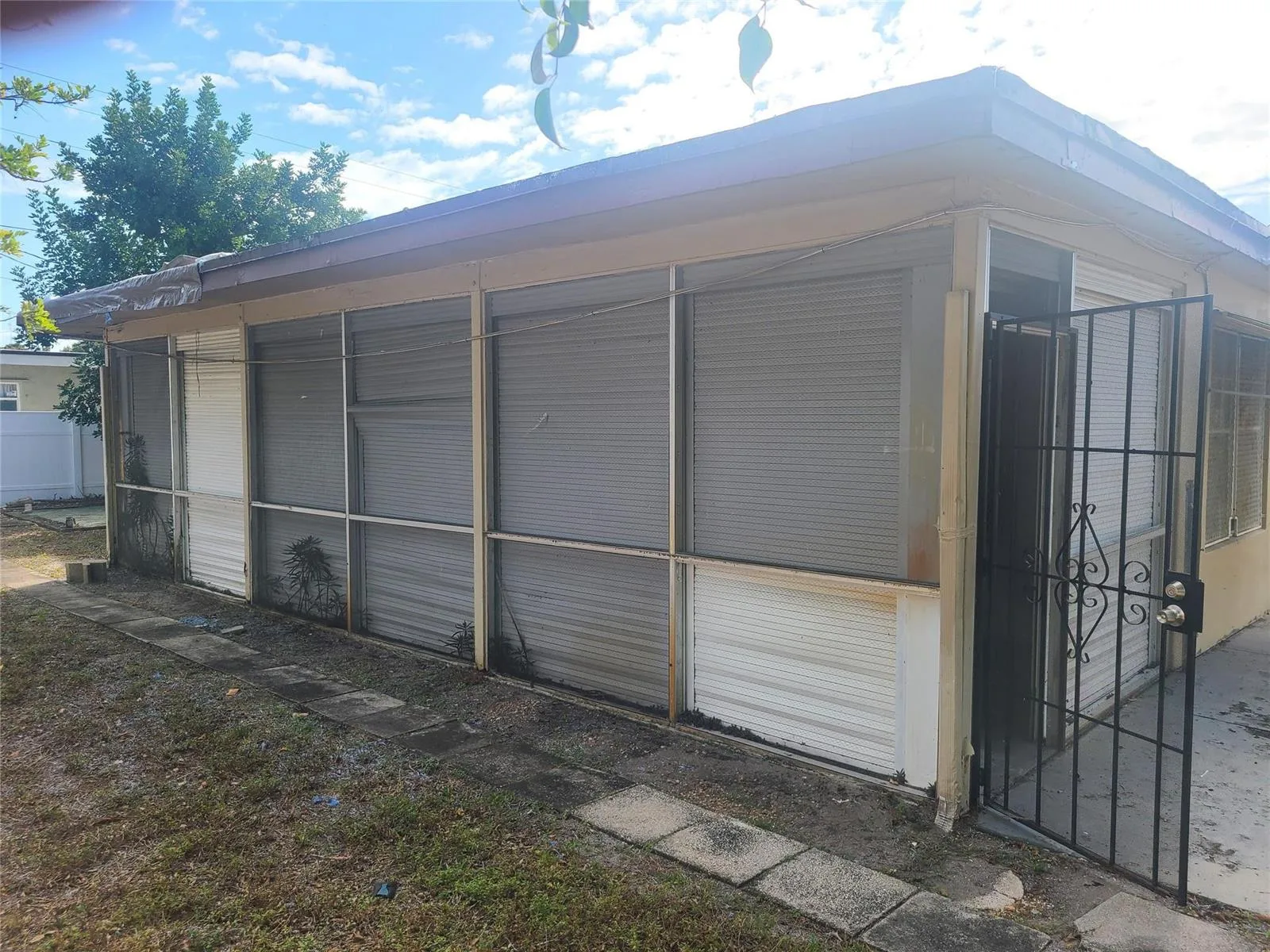 7757 SE EMBASSY Boulevard, Miramar, FL 33023 photo 8