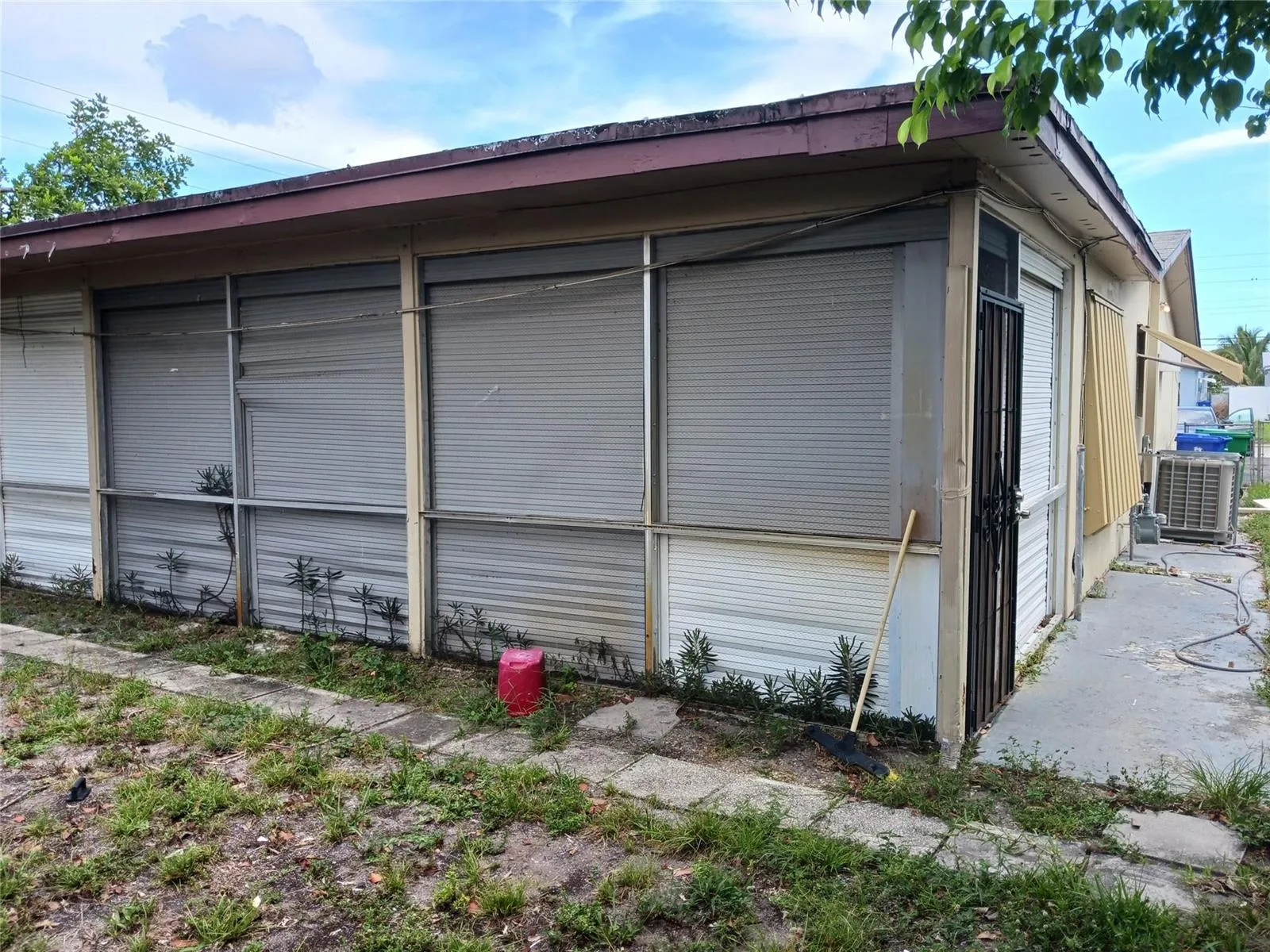 7757 SE EMBASSY Boulevard, Miramar, FL 33023 photo 9