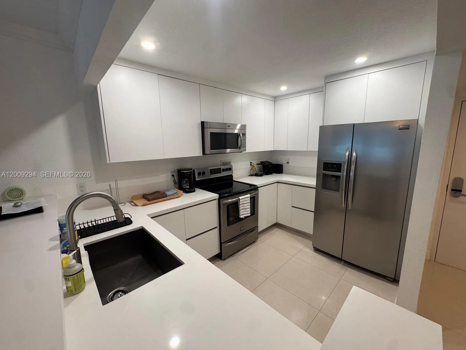 2301 Collins Ave # 427, Miami Beach, FL 33139