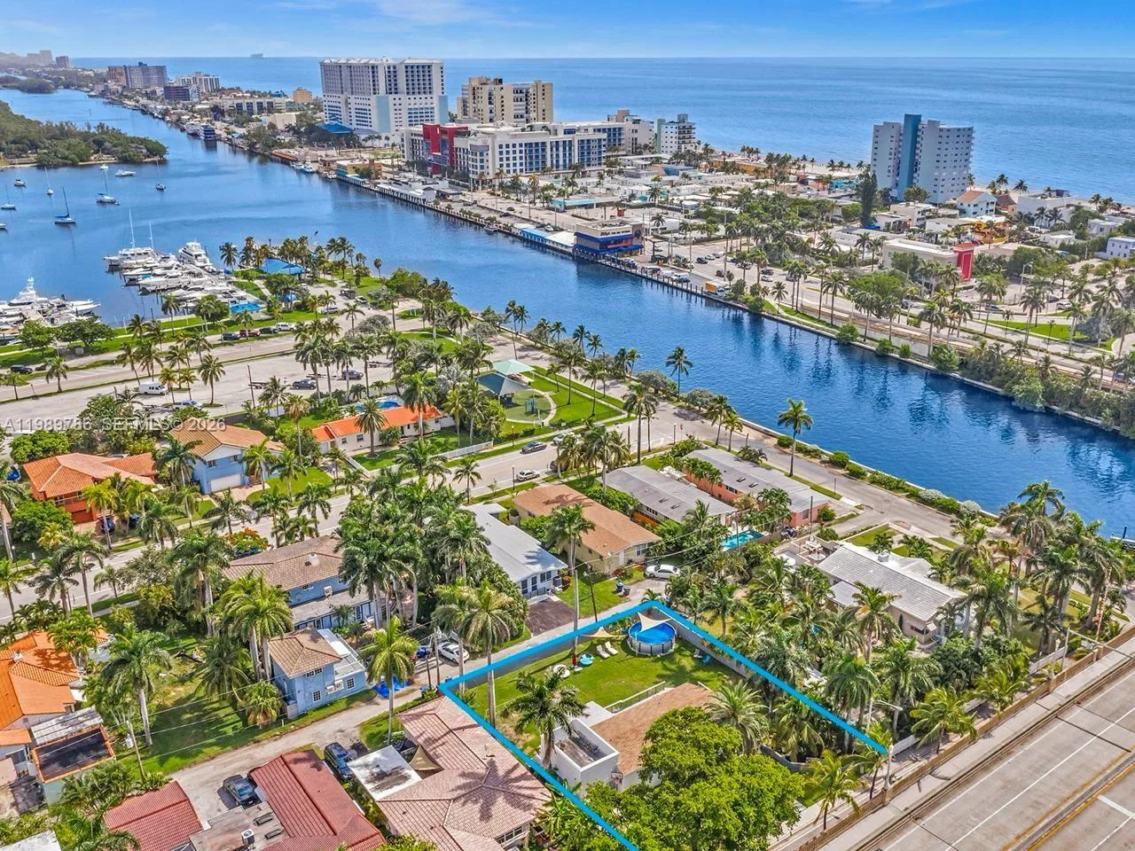 715 Hollywood Blvd, Hollywood, FL 33019