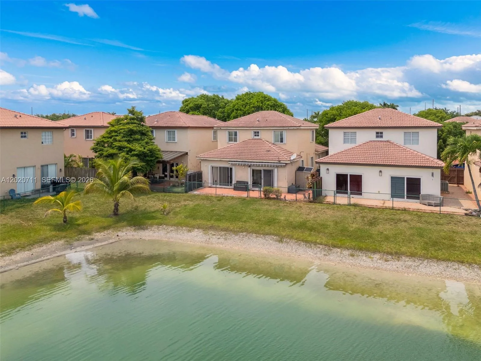 11318 NW 44th Ter, Doral, FL 33178