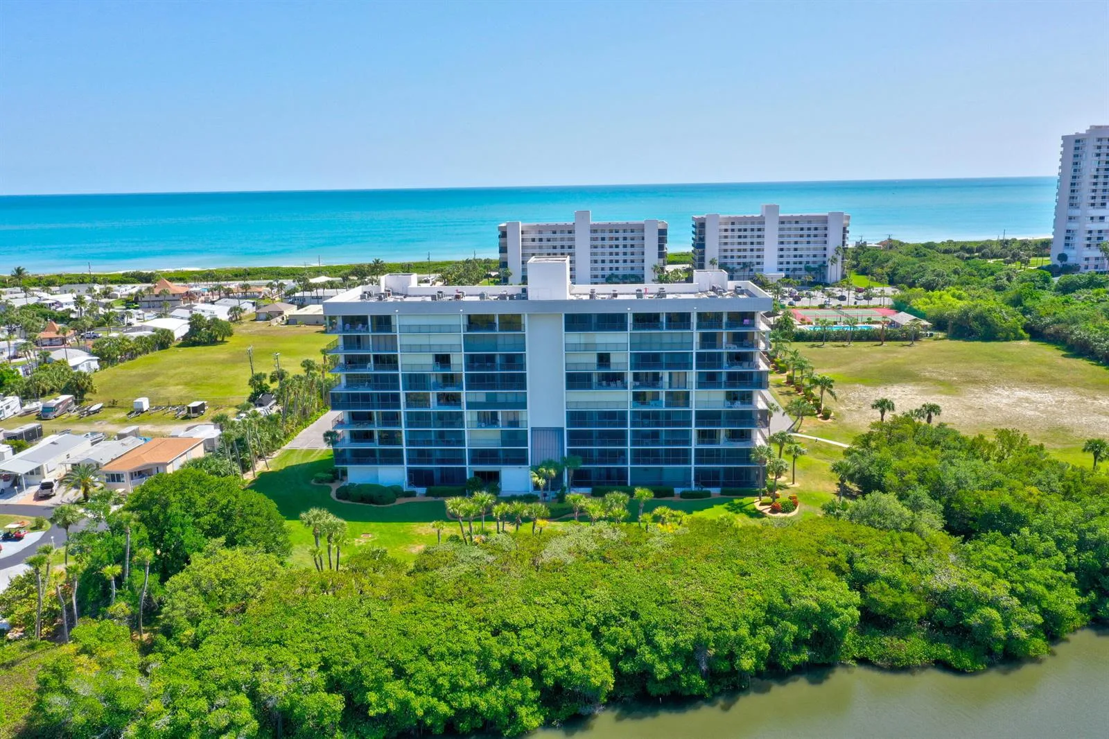 5059 N HIGHWAY A1A # 206, Hutchinson Island, FL 34949