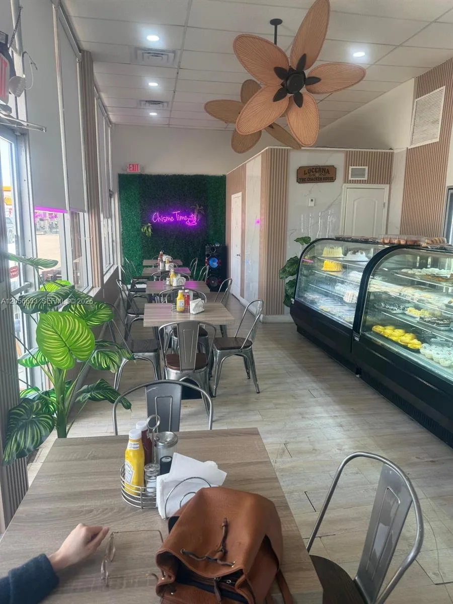 6727 W 4 Ave, Hialeah, FL 33012