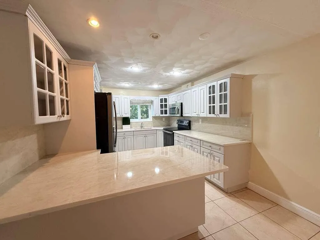 2210 Taylor Street # 207, Hollywood, FL 33020