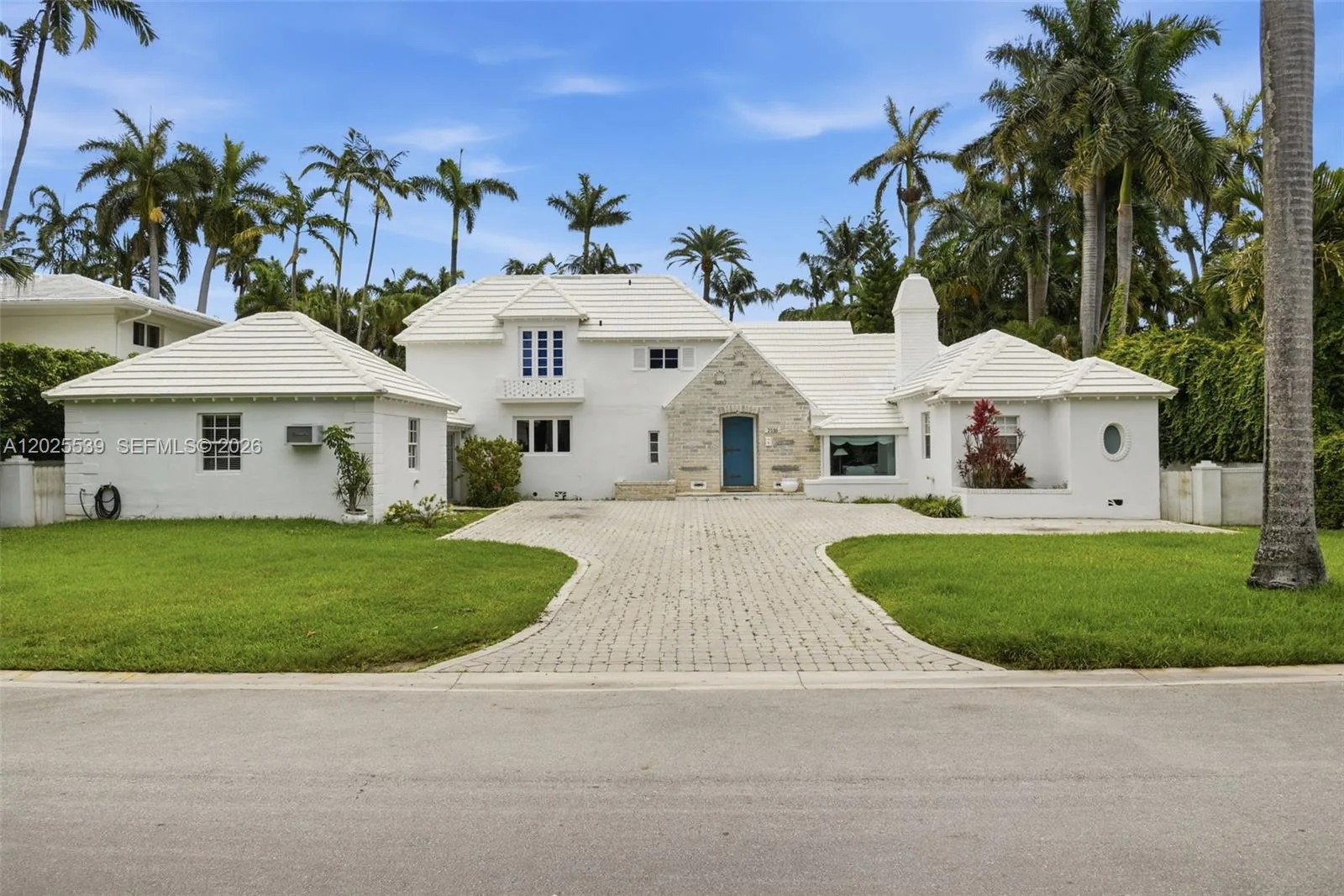 2535 Sunset Dr, Miami Beach, FL 33140