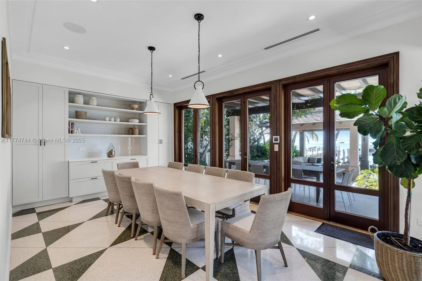 9 Harbor Pt, Key Biscayne, FL 33149 photo 13