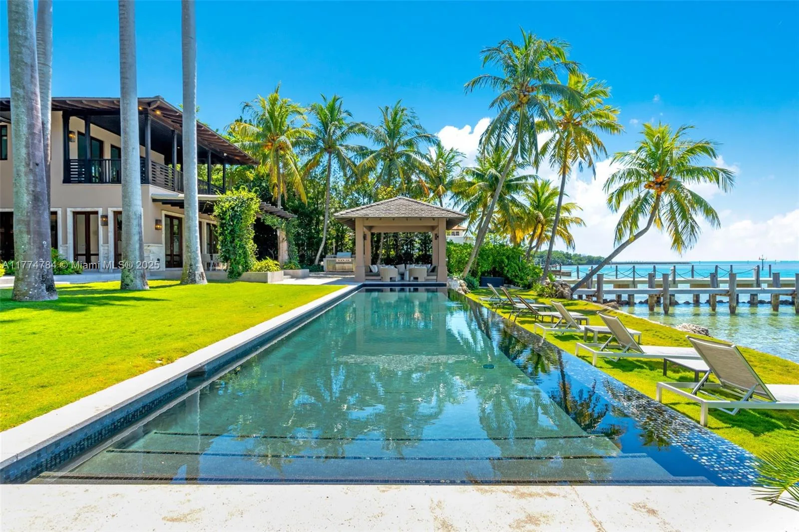 9 Harbor Pt, Key Biscayne, FL 33149 photo 3