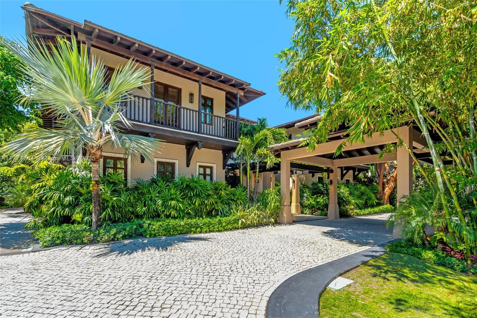 9 Harbor Pt, Key Biscayne, FL 33149 photo 5