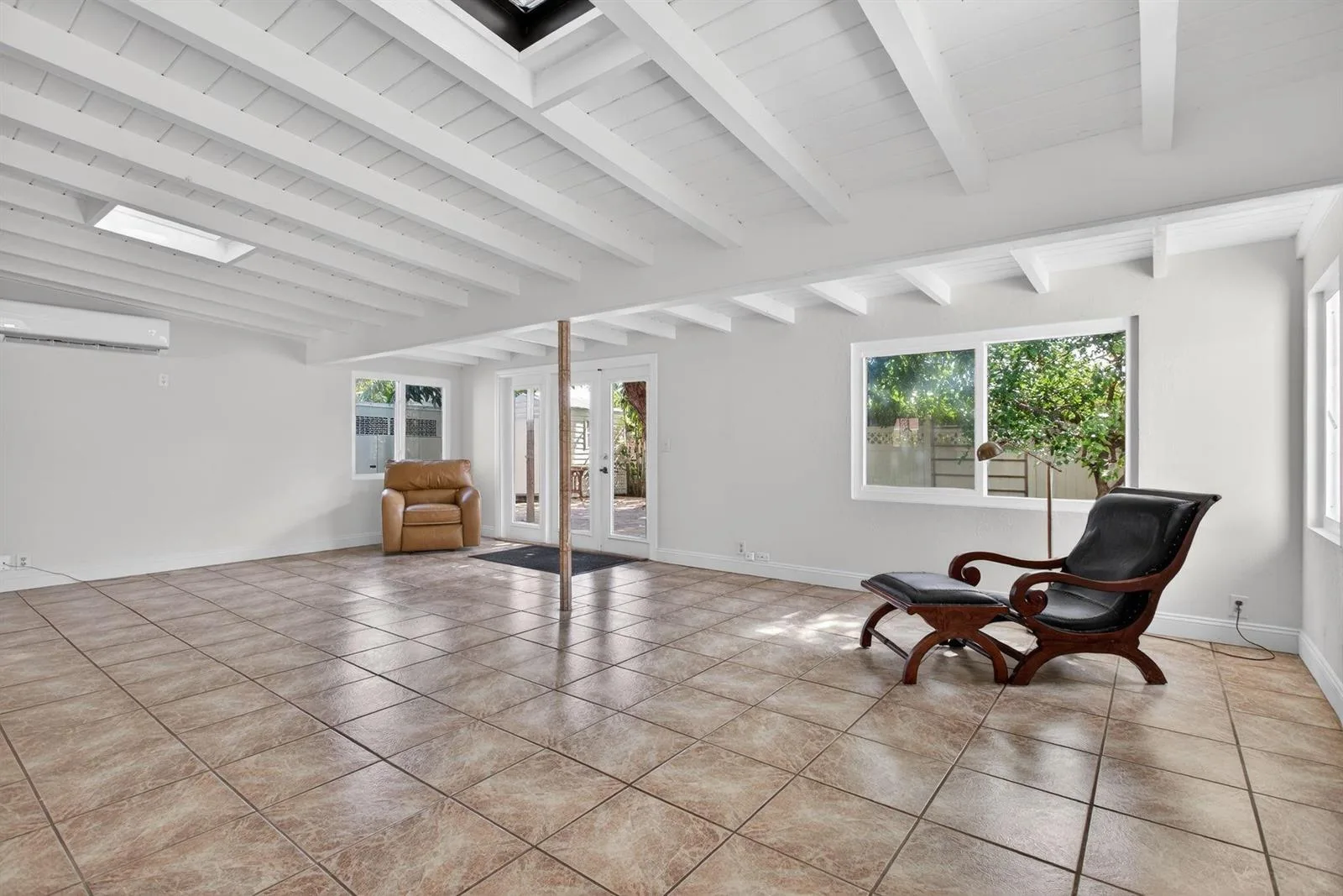 2580 SE 5th Court, Pompano Beach, FL 33062 photo 2