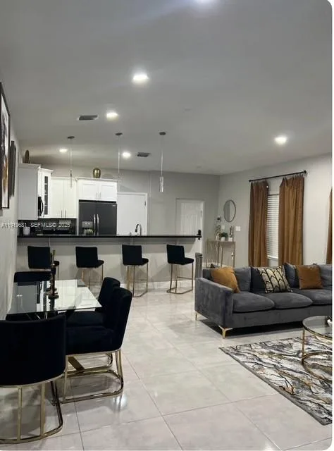 933 NW 2nd Ave, Fort Lauderdale, FL 33311 photo 5