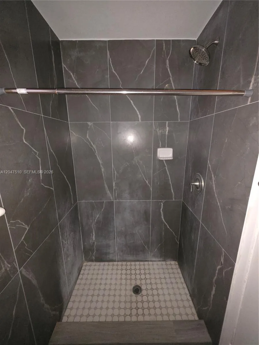 15 Esplanade Dr # B, Miami Springs, FL 33166 photo 6