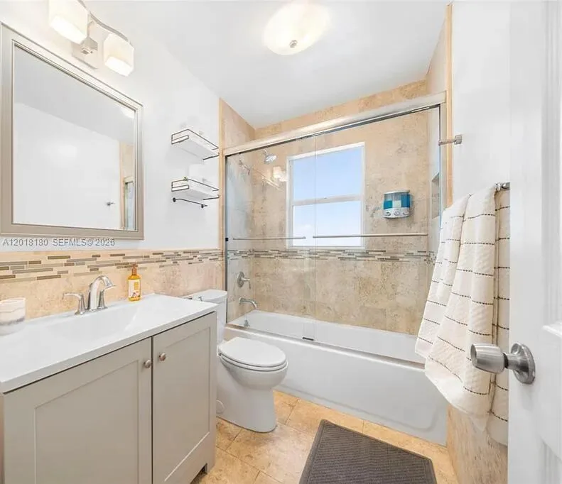 1617 NE 3rd Ct, Fort Lauderdale, FL 33301 photo 13