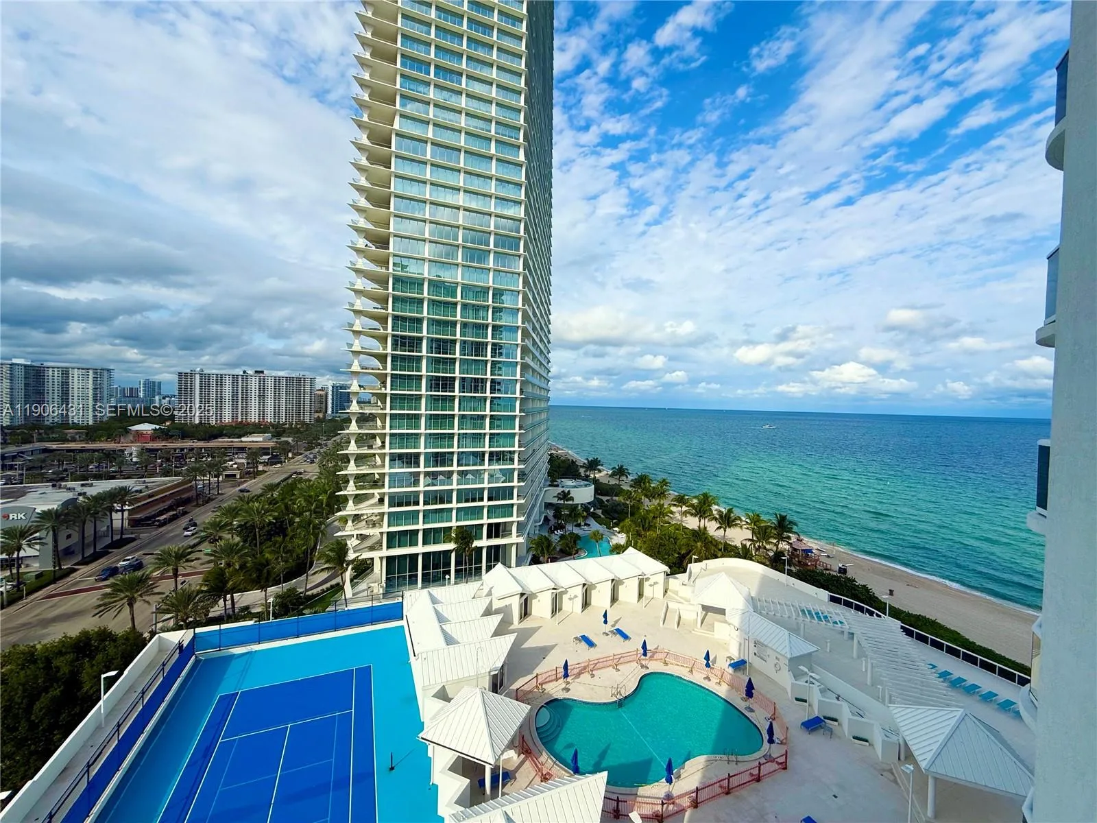 16711 Collins Ave # 1502, Sunny Isles Beach, FL 33160