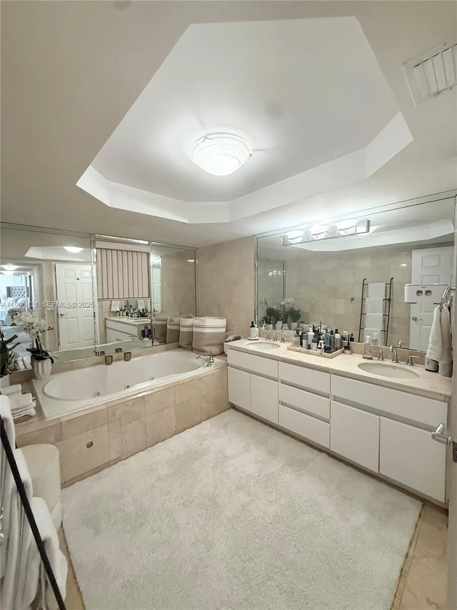 16711 Collins Ave # 1502, Sunny Isles Beach, FL 33160 photo 5