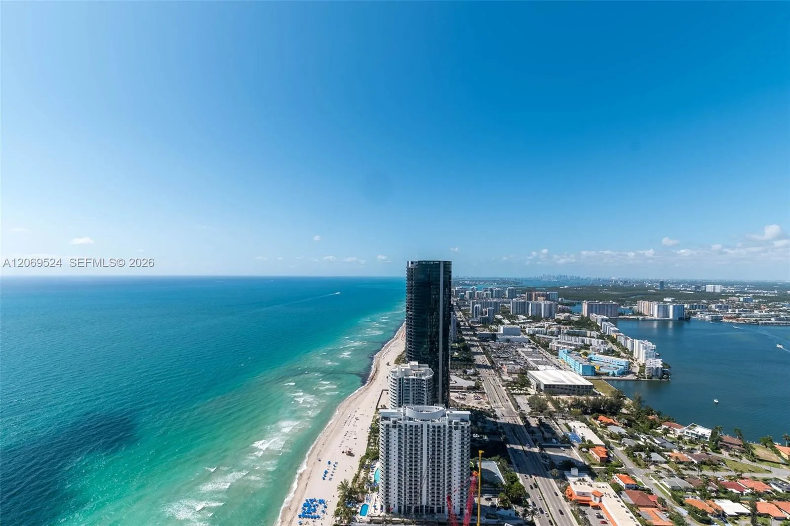 18975 Collins Ave # 5403, Sunny Isles Beach, FL 33160 photo 2