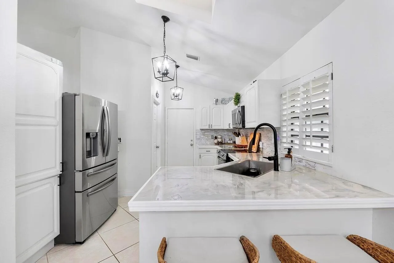 6852 Bitterbush Place, Boynton Beach, FL 33472 photo 9