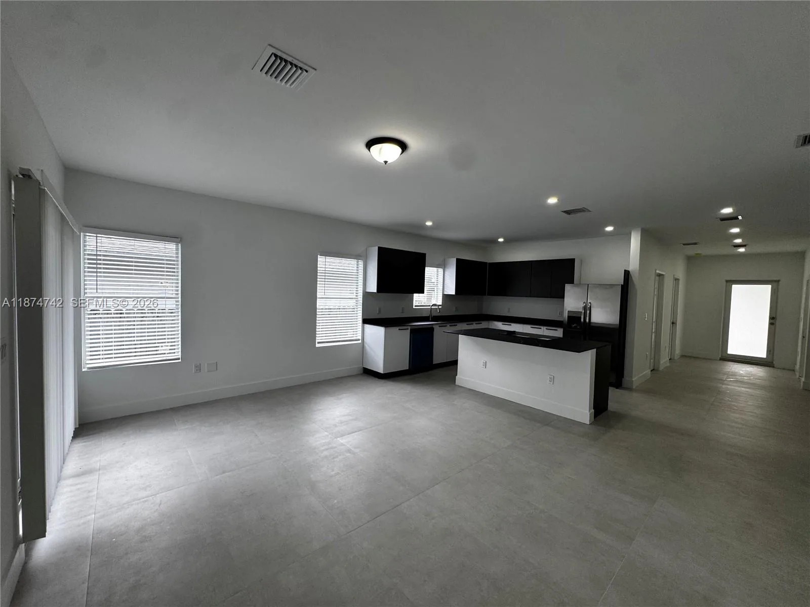 2541 NW 9th St, Fort Lauderdale, FL 33311 photo 10