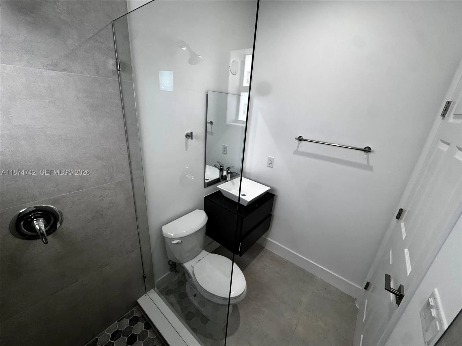 2541 NW 9th St, Fort Lauderdale, FL 33311 photo 12