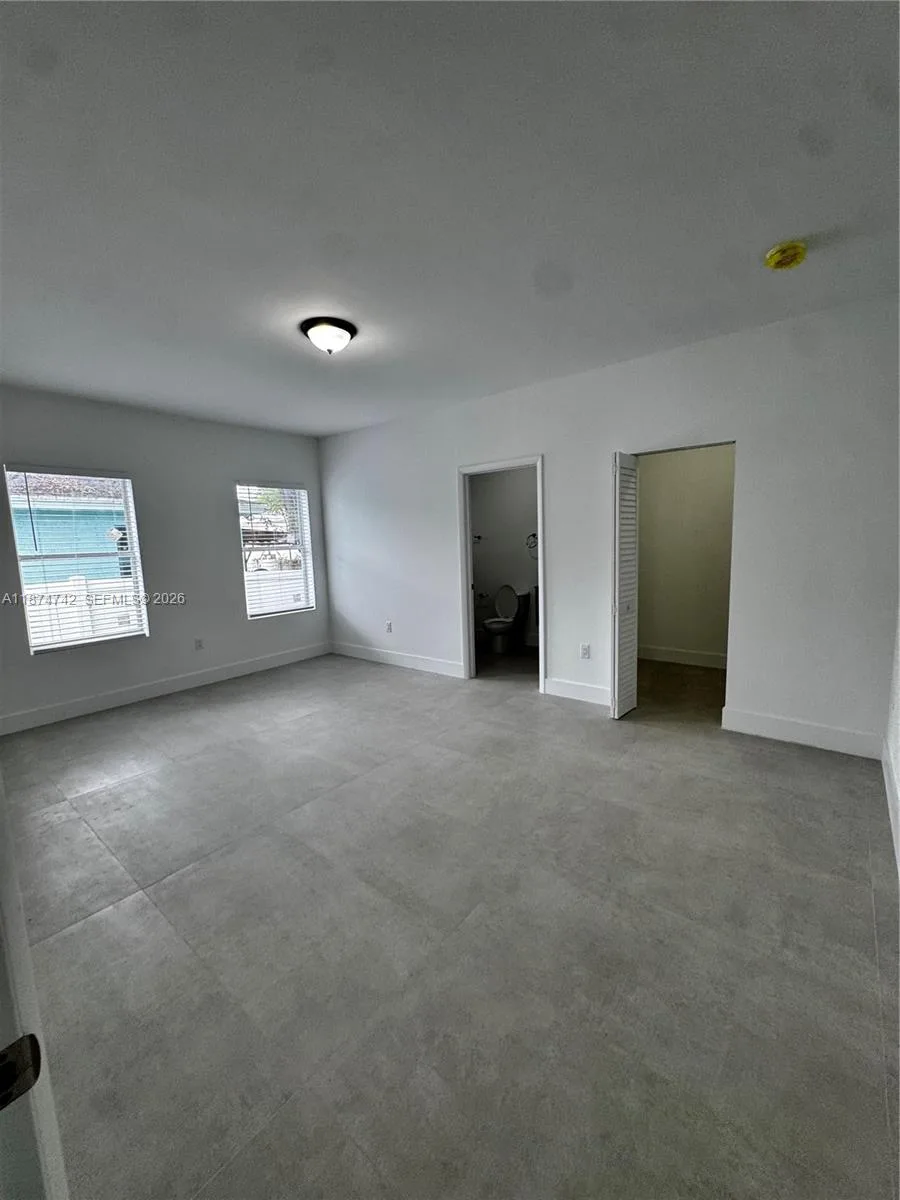 2541 NW 9th St, Fort Lauderdale, FL 33311 photo 13