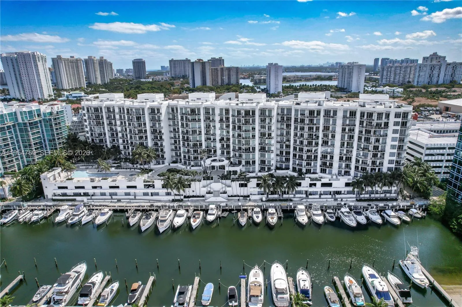 3029 NE 188th St # 319, Aventura, FL 33180