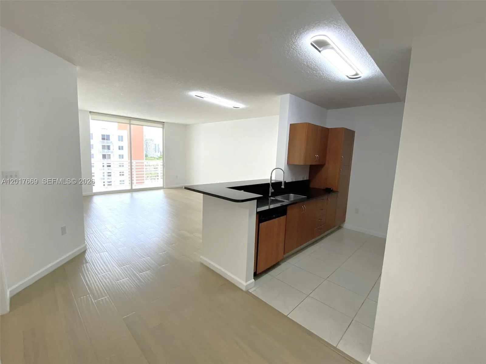 18800 NE 29th Ave # 1028, Aventura, FL 33180 — zdjęcie 3