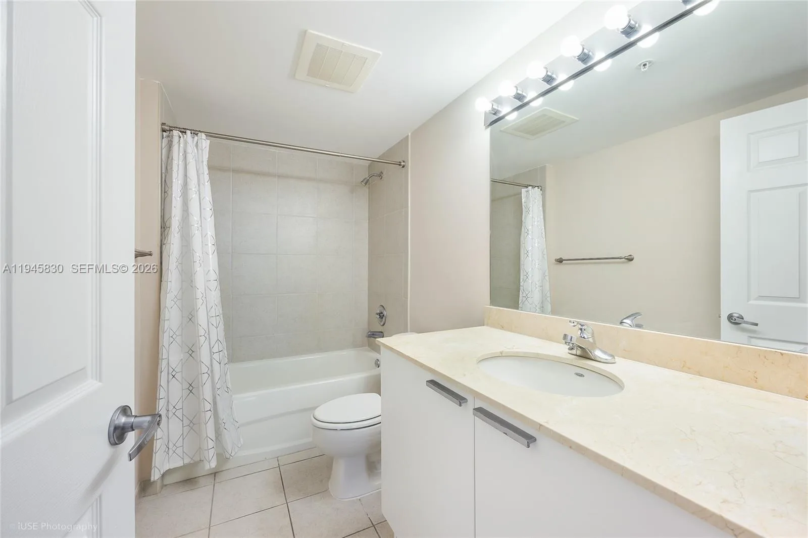 140 S Dixie Hwy # TH101, Hollywood, FL 33020 photo 11