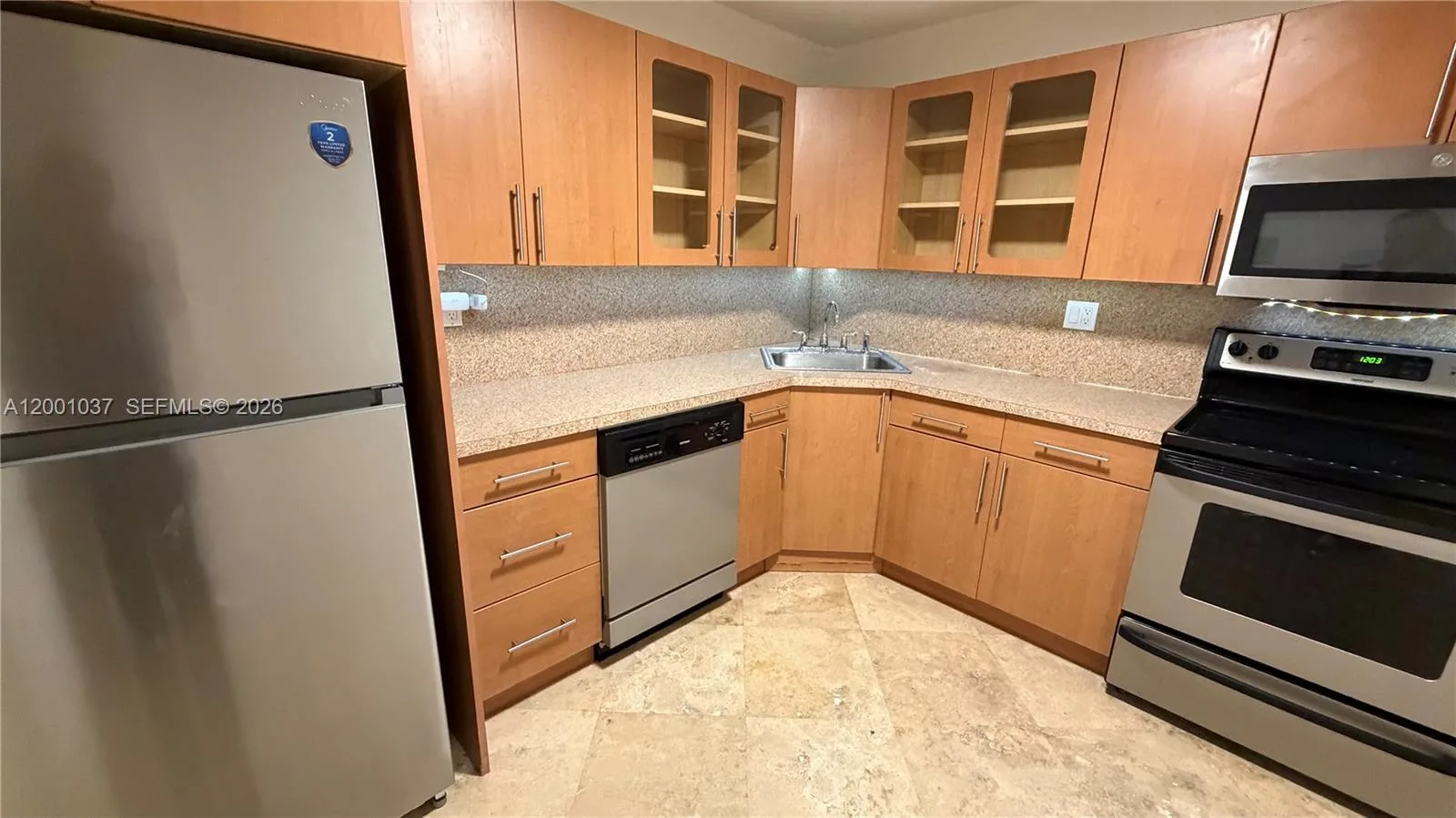 2750 NE 183rd St # 106, Aventura, FL 33160