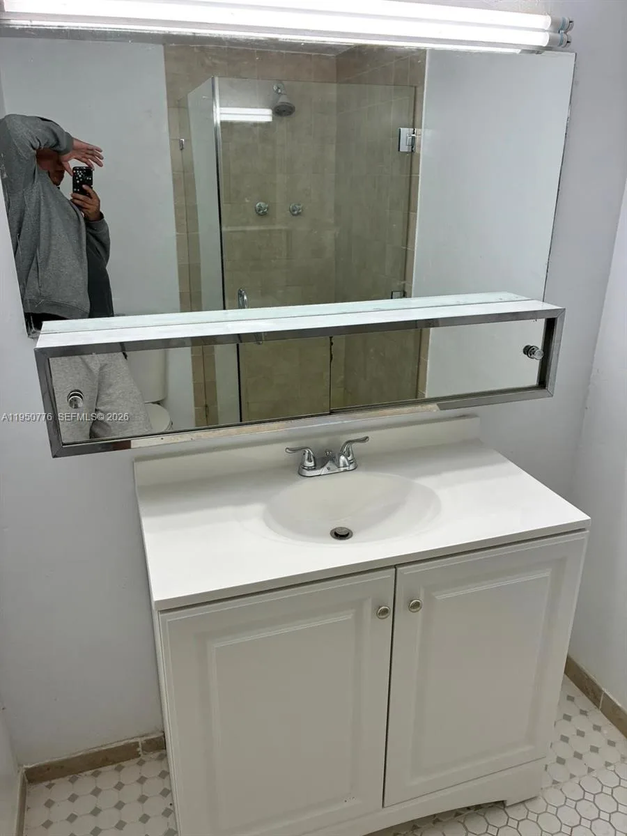 1450 NE 191st St # 205, Miami, FL 33179 photo 5