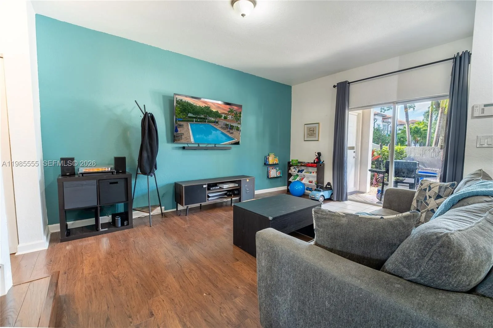 3624 NW 29th Pl, Lauderdale Lakes, FL 33311 photo 11