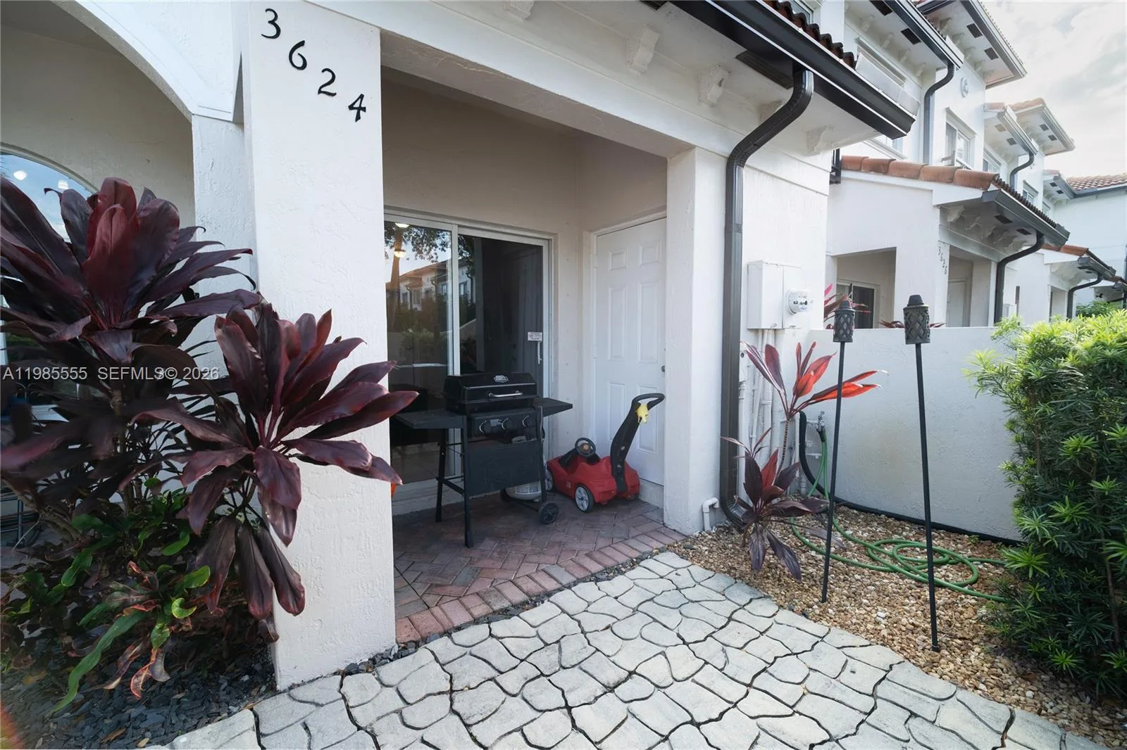 3624 NW 29th Pl, Lauderdale Lakes, FL 33311 photo 5