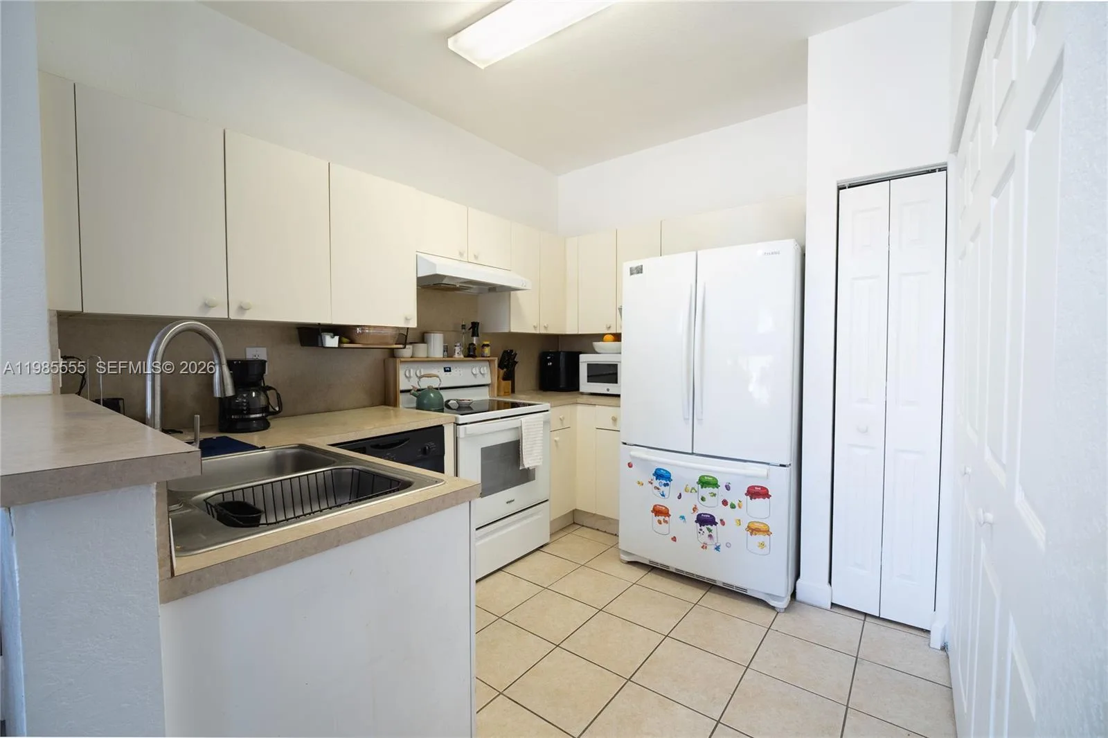 3624 NW 29th Pl, Lauderdale Lakes, FL 33311 photo 6