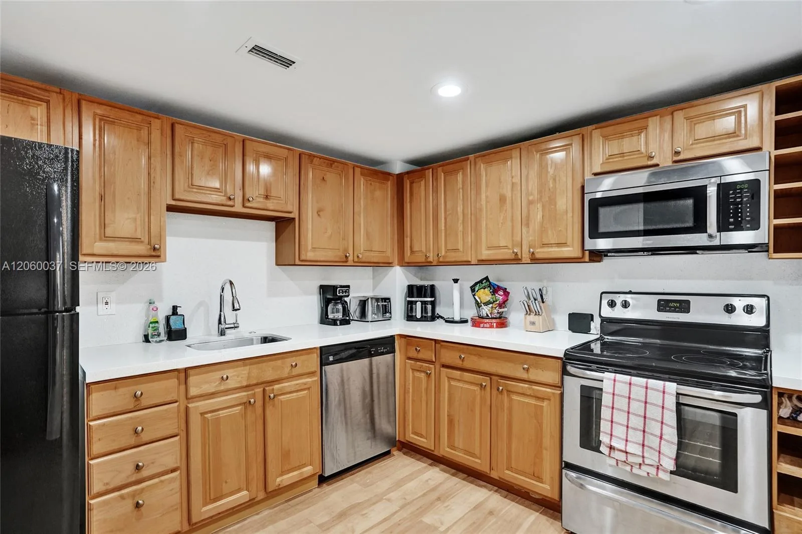 401 Golden Isles Dr # 302, Hallandale Beach, FL 33009 photo 7