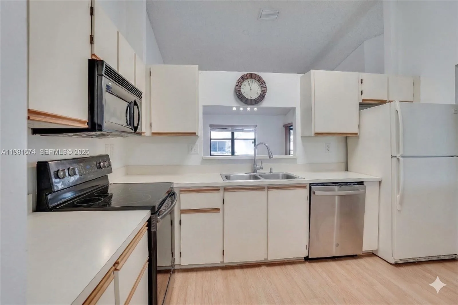 7641 NW 99th Ave, Tamarac, FL 33321 photo 11