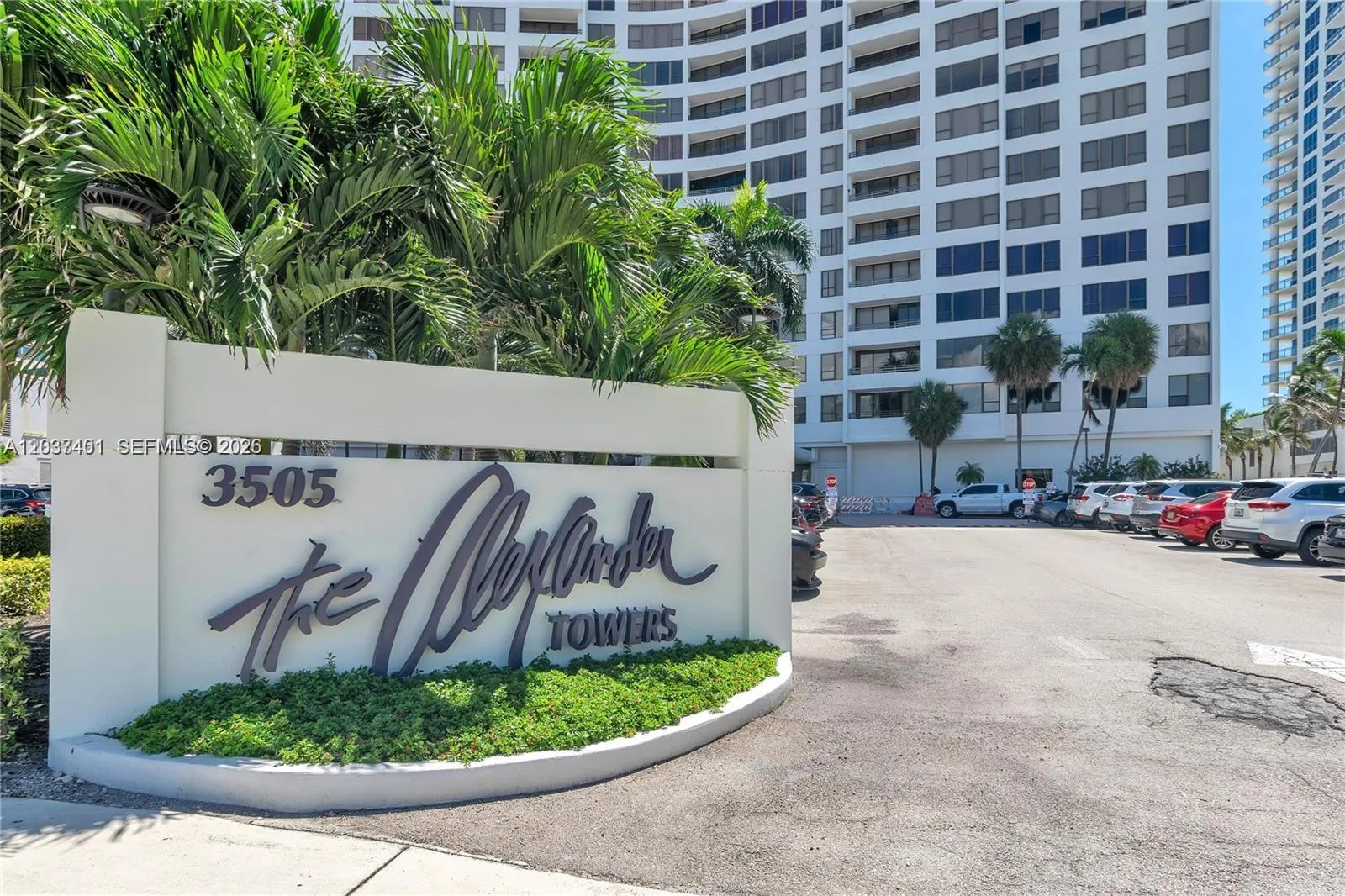 3505 S Ocean Dr # 208, Hollywood, FL 33019