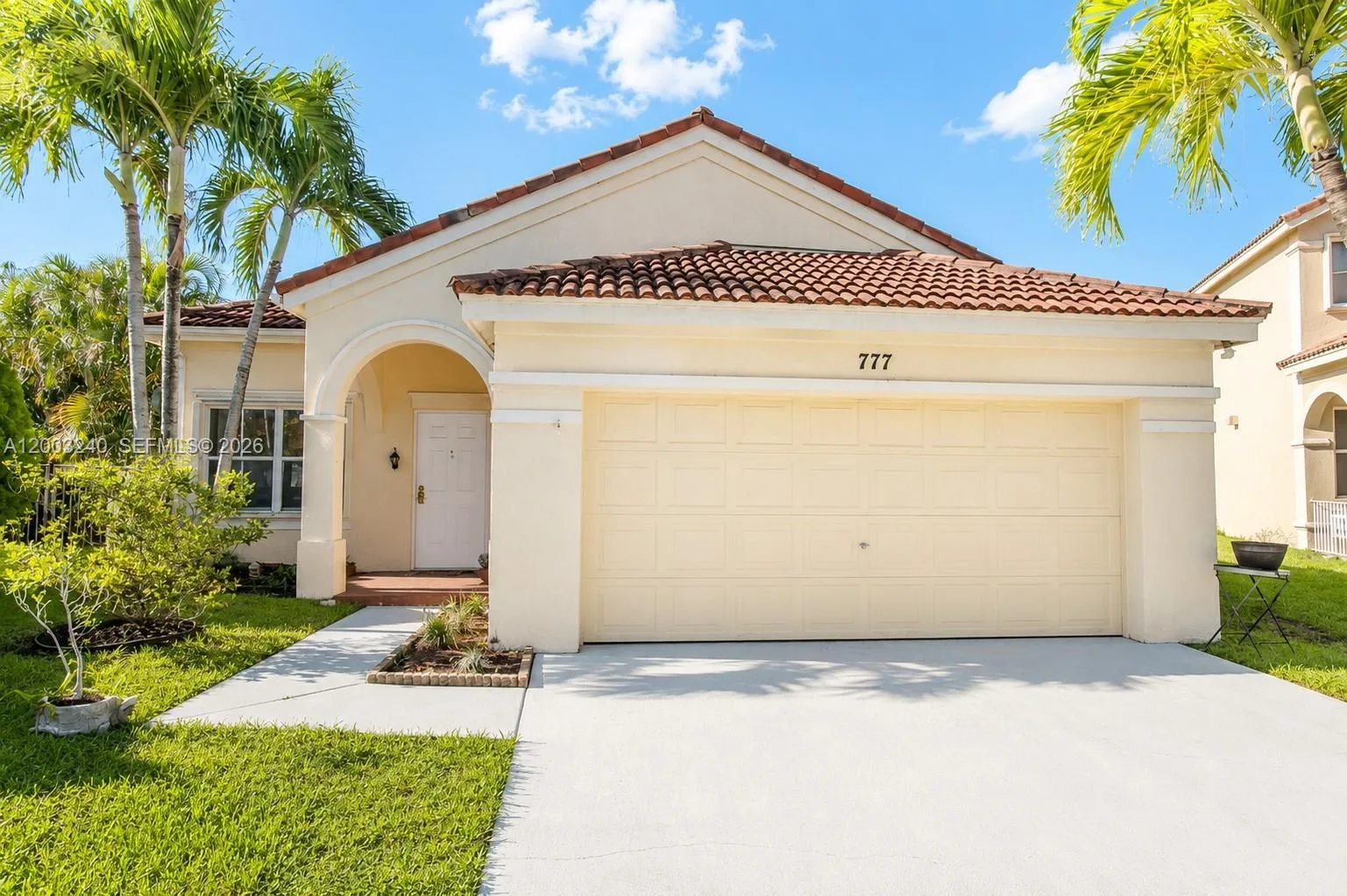 777 Tanglewood Cir, Weston, FL 33327